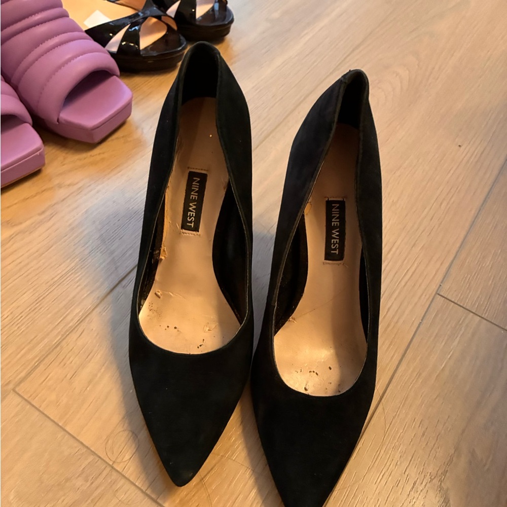 Nine West Black Pointed Toe Heels